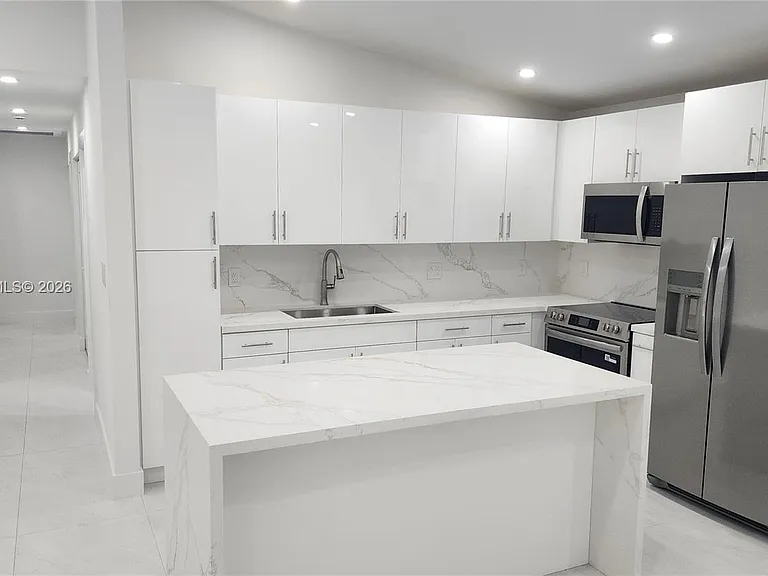 13741 SW 46th Ter — Photo 6