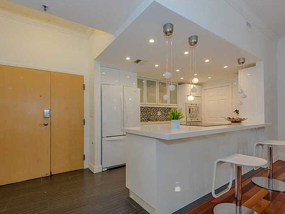 3rd image of 9805 NW 52nd St APT 103