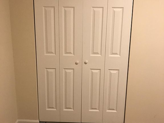 4th image of 2686 Centennial Ct