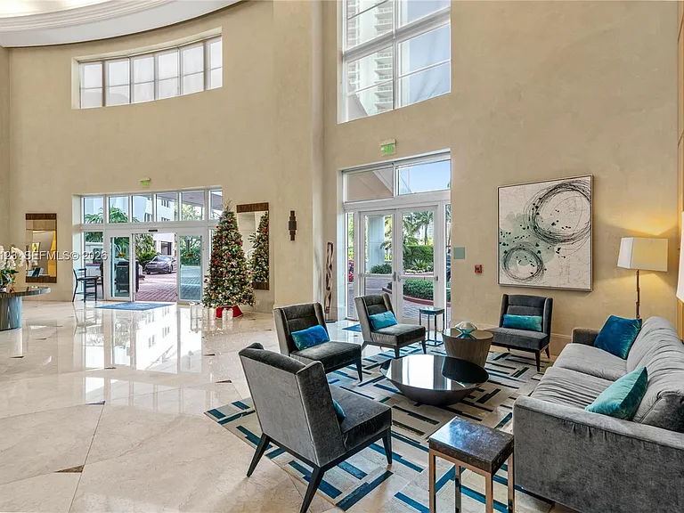 19400 Turnberry Way #1731 — Photo 34