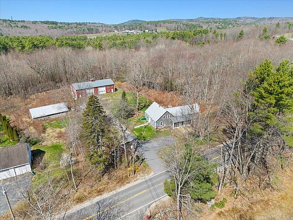 3rd image of 848 Cape Road