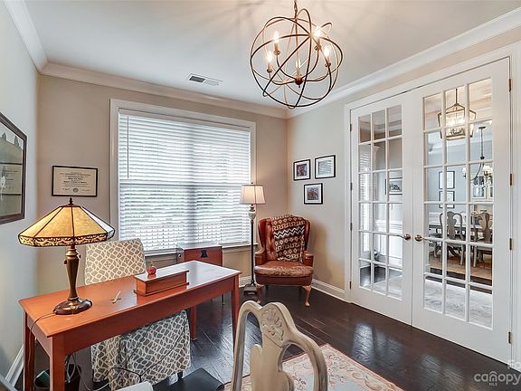 5th image of 761 Spyglass Way