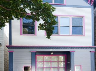 2837 N Racine Ave, Chicago, IL 60657