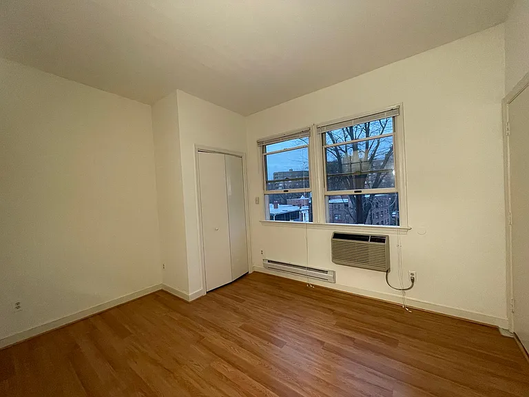 4021 Davis Pl NW — Photo 8