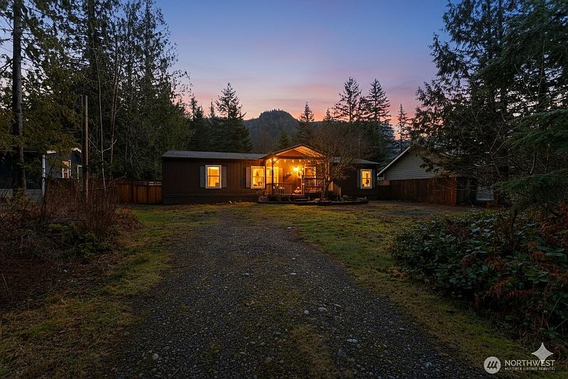 3rd image of 172 Sprague Valley Drive