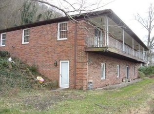 2584 Ohio River Rd, Huntington, WV 25702