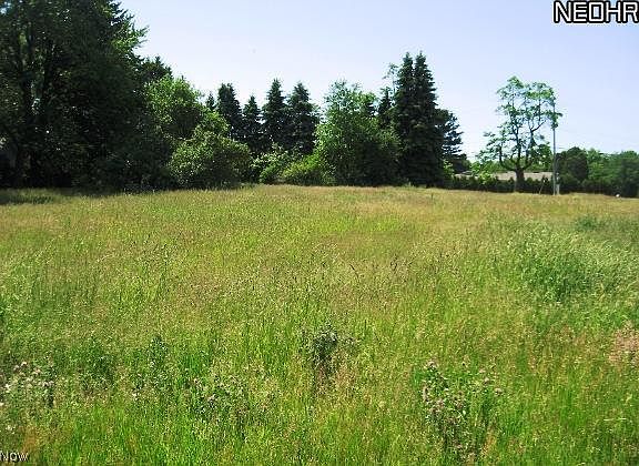 5th image of Hidden Lake Blvd