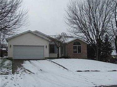 4th image of 3810 Pinelawn Dr
