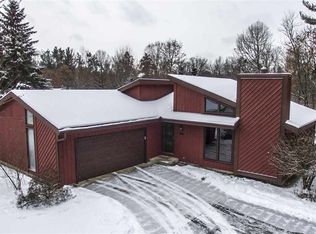 411 Crossbow Dr, Plover, WI 54467