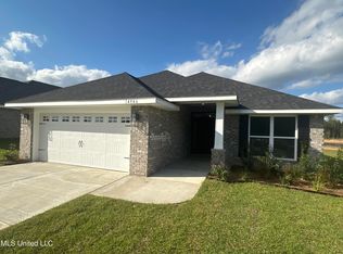 14946 Fritz Cir, Gulfport, MS 39503
