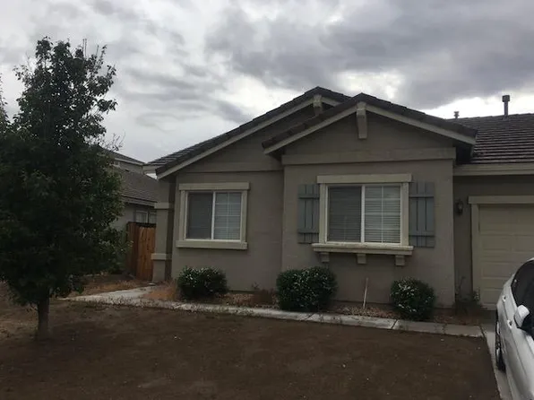 1722 Oak Dr, Fernley, NV 89408