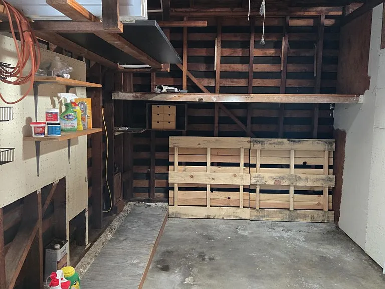 Storage (One-Car Garage)