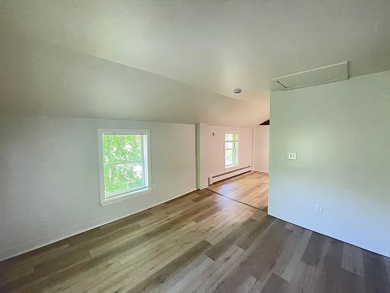 98 Main St #8 — Photo 5