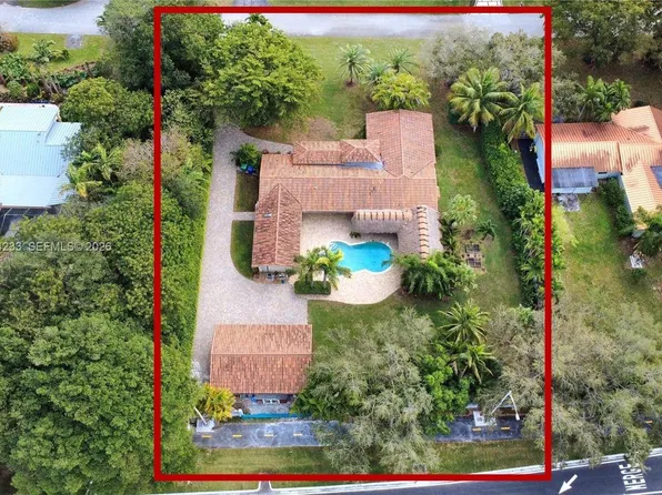 15144 SW 72nd Ct, Palmetto Bay, FL 33158