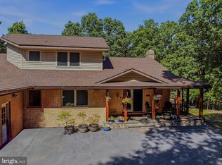 297 Deerwood Ln, Berkeley Springs, WV 25411