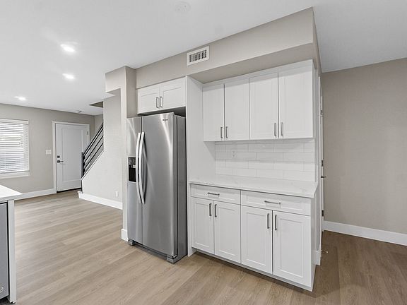 2nd image of 1030 Mission Dr APT D