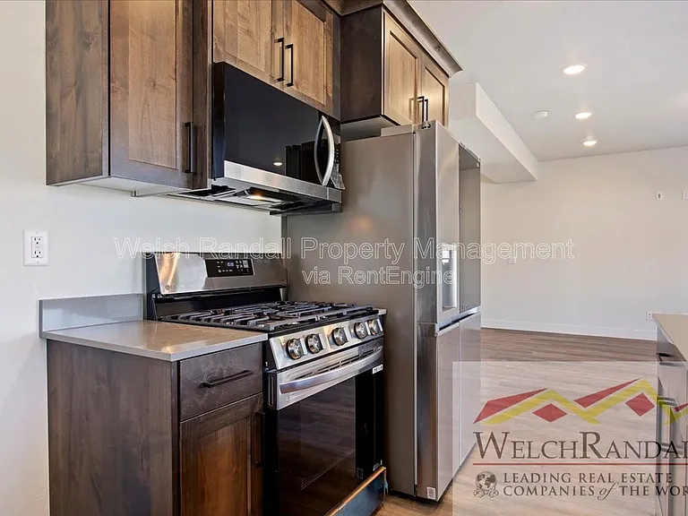245 W 600 N — Photo 11