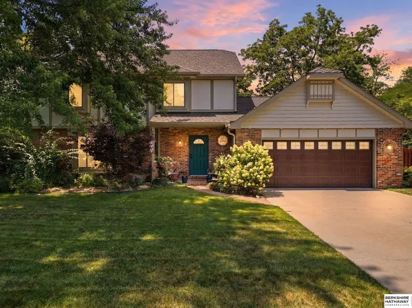 1001 Twin Ridge Rd, Lincoln, NE 68510