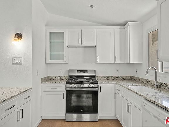 4th image of 7853 Bothwell Rd