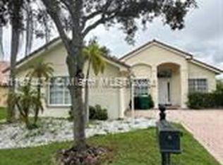 6368 NW 107th Ter, Pompano Beach, FL 33076