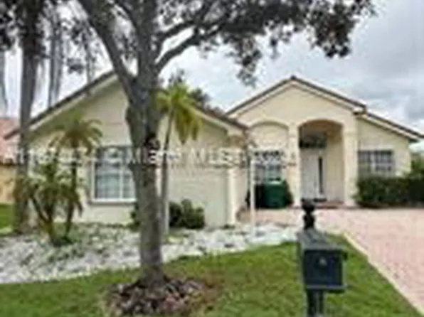 6368 NW 107th Ter, Pompano Beach, FL 33076