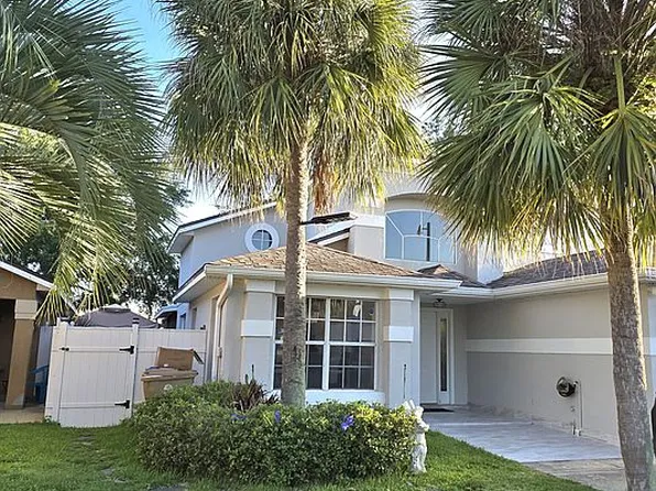 2724 Emerson Ln, Kissimmee, FL 34743