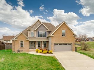 815 Carousel Ct, Clarksville, TN 37043