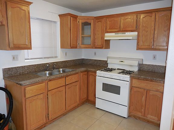 5th image of 15412 S Vermont Ave
