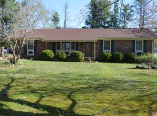 1555 Lockmiller Rd, Estill Springs, TN 37330