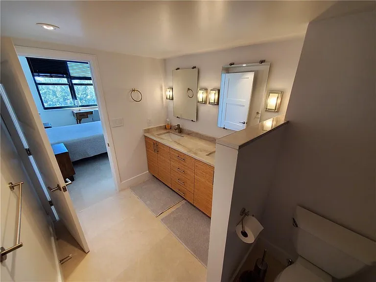 1401 N Riverside Dr #807 — Photo 34