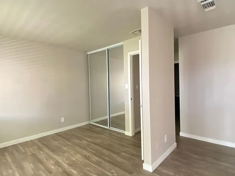 Riverbend Apartments — Photo 39
