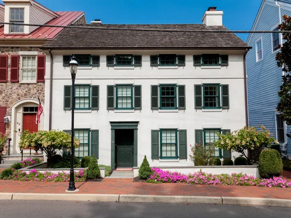 40 W Mechanic St, New Hope, PA 18938