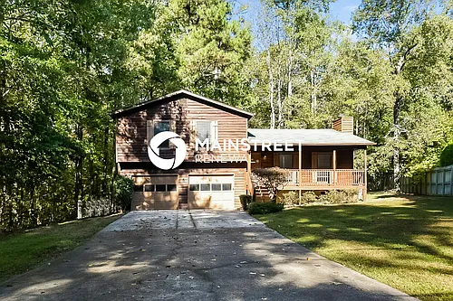 2030 Whitebluff Way Photo 1