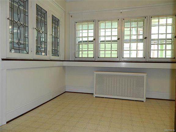 5th image of 100 Ashland Ave