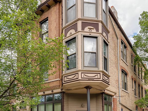 2054 W Charleston