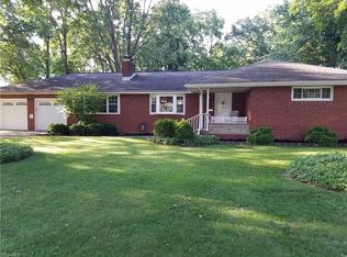37449 Arlington Dr, Willoughby, OH 44094