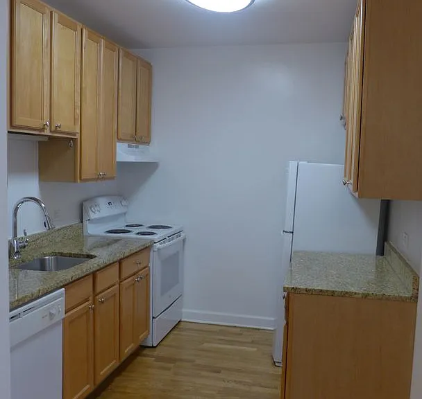808-12 W Junior Terrace — Photo 59