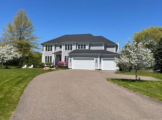 803 Nowland Farm Rd, South Burlington, VT 05403