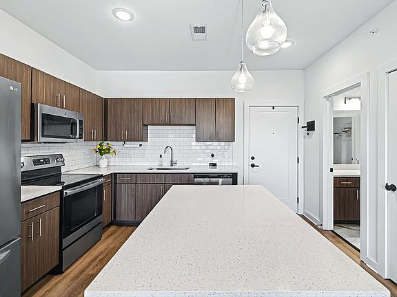 4th image of 1540 Lebanon Pike #407