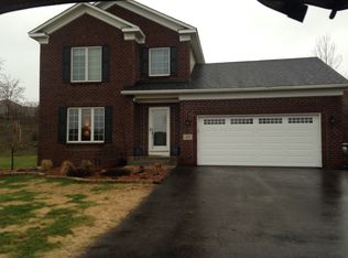 27 Cliff Ridge Ct, Hudson, WI 54016