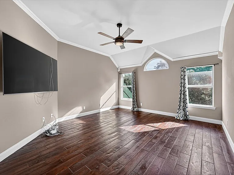 3102 Southwood Dr — Photo 14