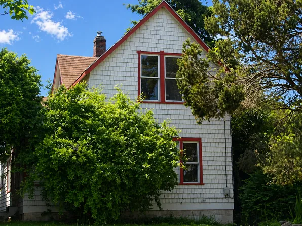 1341 Grant St, Bellingham, WA 98225