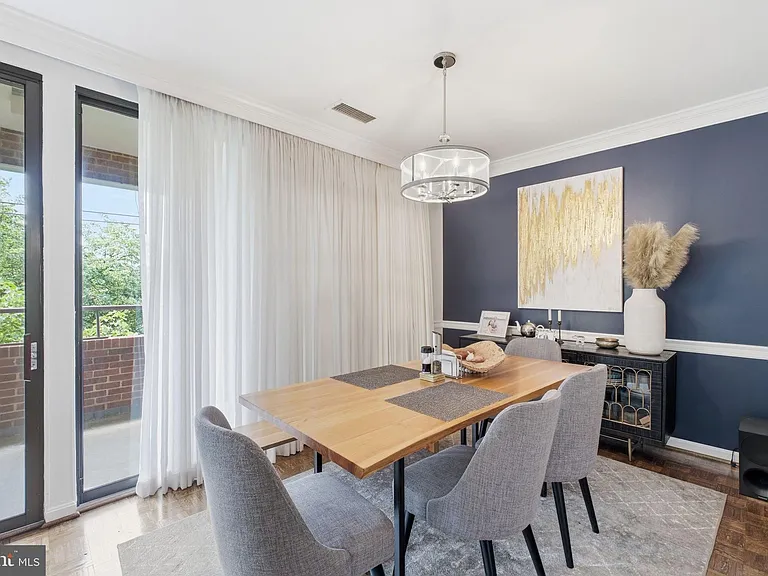 601 Wilkes St #301 — Photo 5