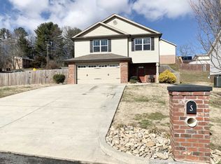 1092 Aberlea Valley Cir, Piney Flats, TN 37686