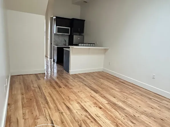 168 Cooper Street image 1 of 13