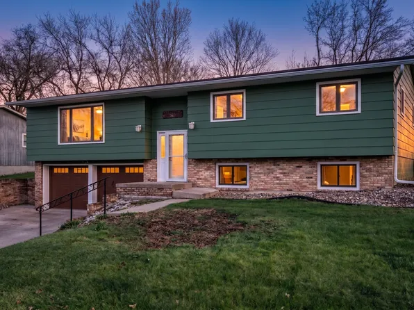 400 Lockwood Dr, Northfield, MN 55057