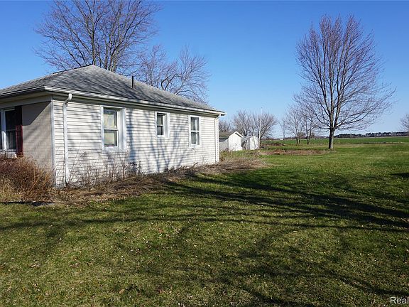 3rd image of 4145 Janes Rd