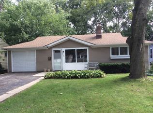 133 N Woodlawn St, Wheaton, IL 60187