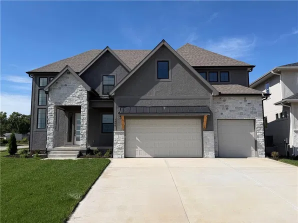 1820 SW Arbormist Dr, Lees Summit, MO 64082