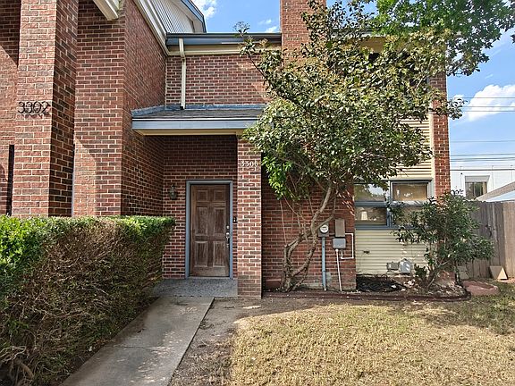 5th image of 3300 Foster Ln